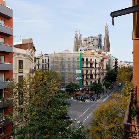 2582 - Ab Sagrada Familia Marina * Барселона